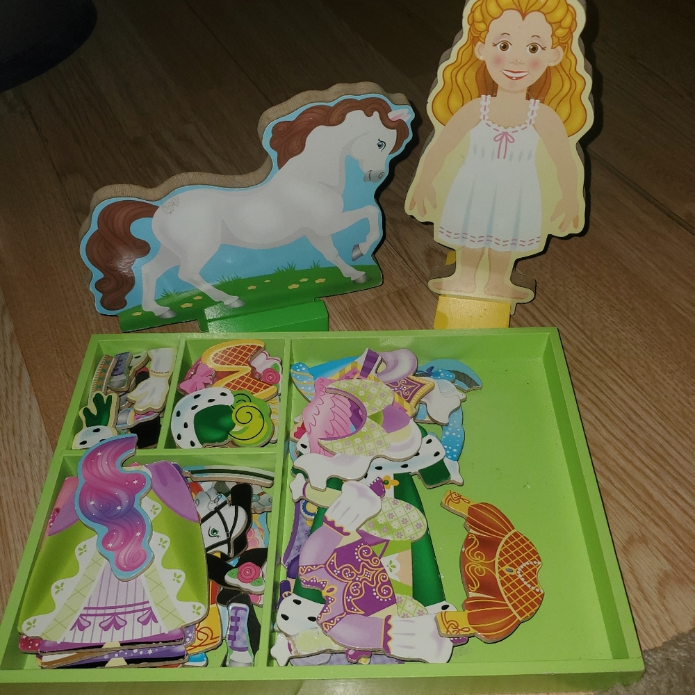Magnetic Dress up dolls